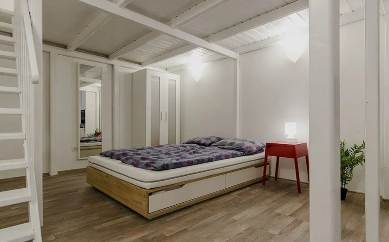 Clove Apartment