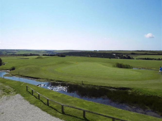 Golfer View 40123