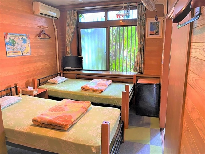 Economy Twin room