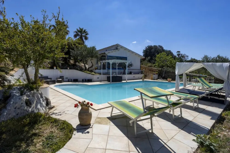Coastal Comfort With Amazing Views - Beahost