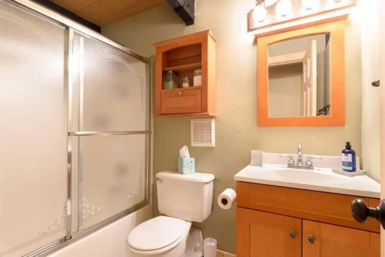 2 Bedrooms Cottage