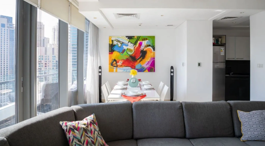 3 Bedrooms Apartment