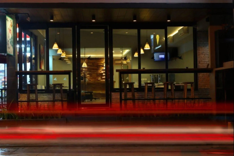 Oyo 2854 Cozy B&b Seminyak - Legian