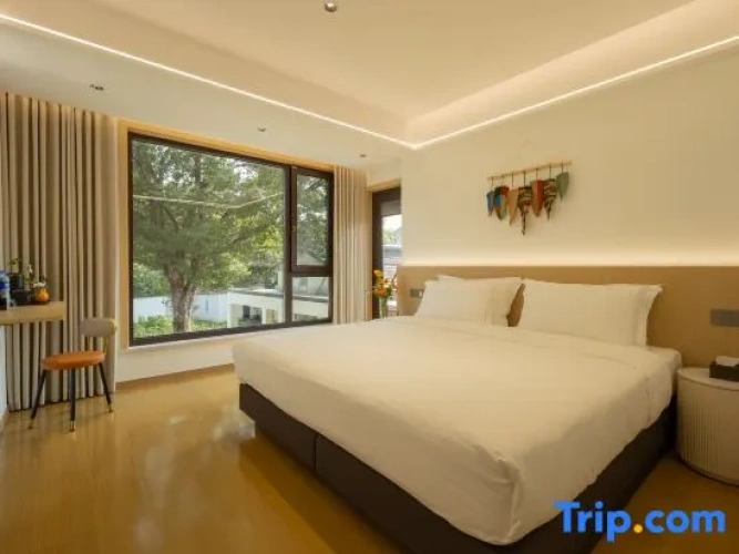 Standard Double room with balcony and with mountain view