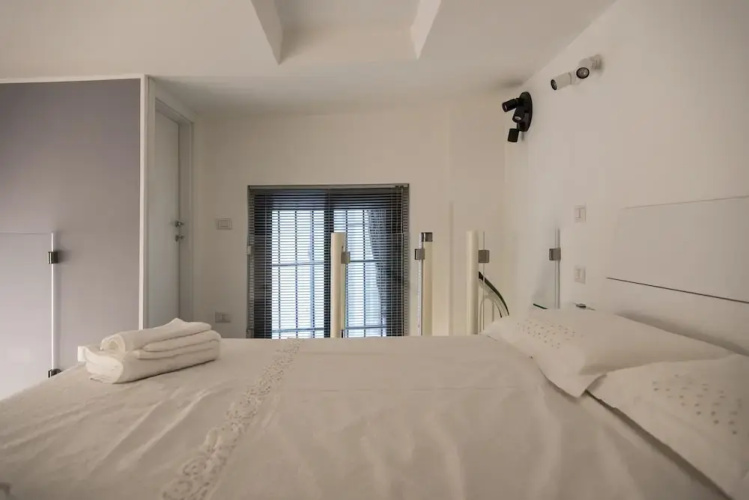Contemporary 2 Bedroom Flat near University
