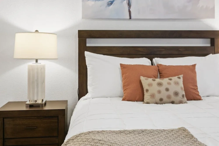 1 Bedroom Comfort room