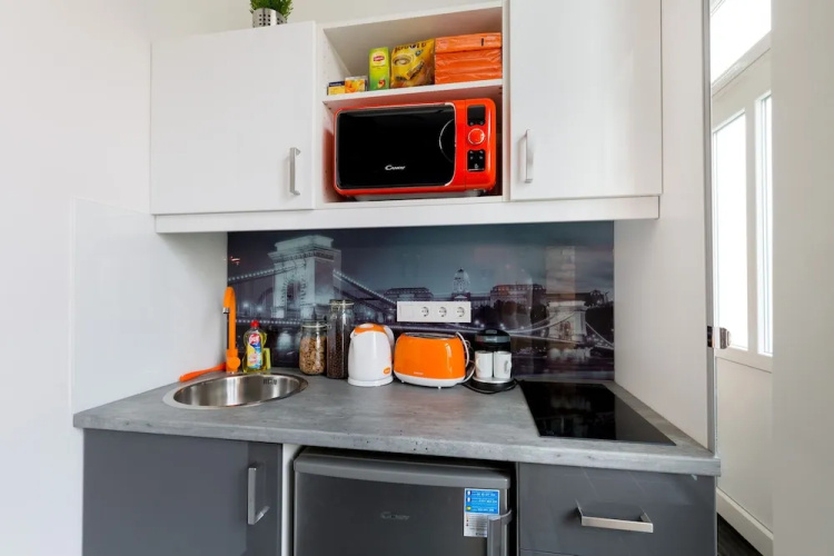 Downtown Studio Apartment