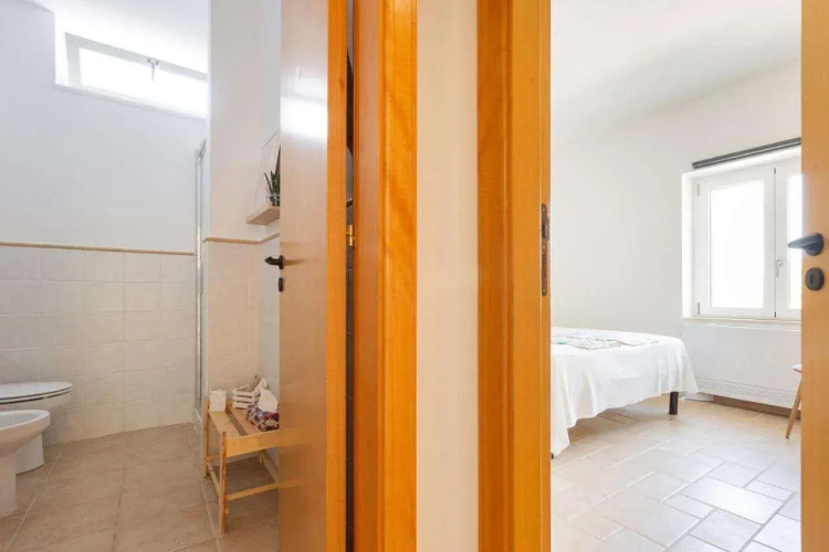 2158 B&B Carrubeto