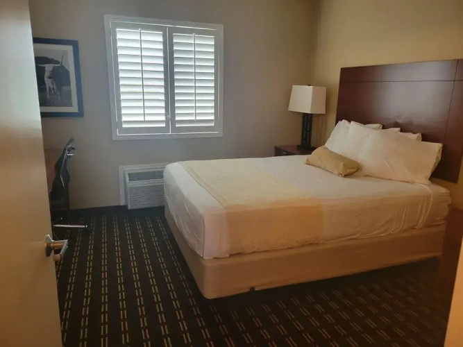 Cotulla Whitten Inn
