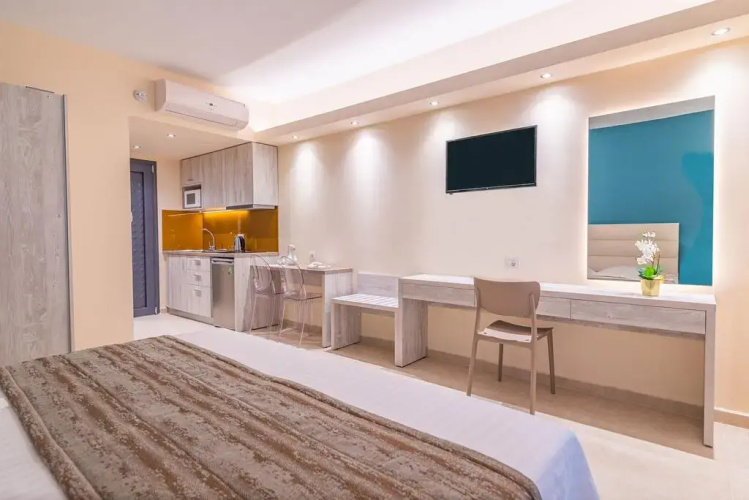 Christa Apartments