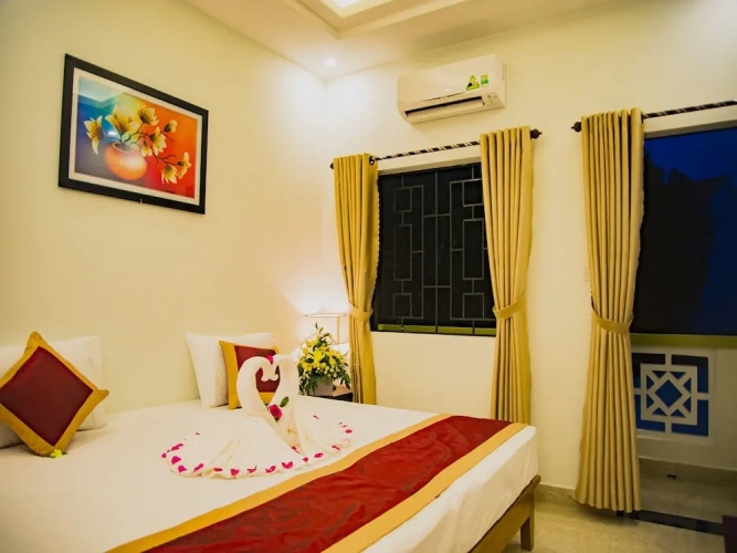 Deluxe Double room with balcony and with garden view