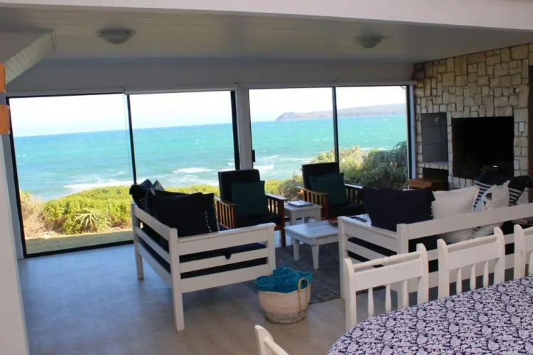 3 Bedrooms Double Cottage