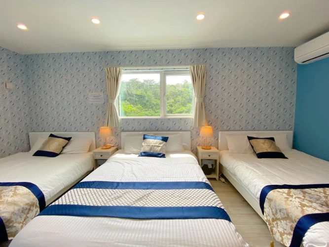 Standard room with balcony