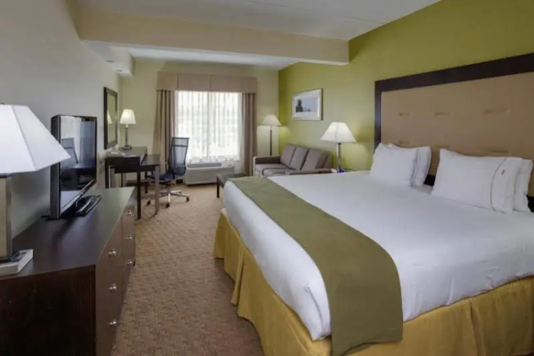 Comfort Suites Laurel Lakes