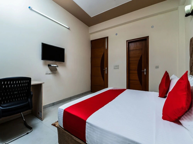 OYO 16634 The Oro Homes