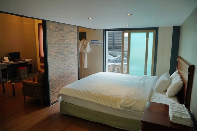 Hotel Rainbow