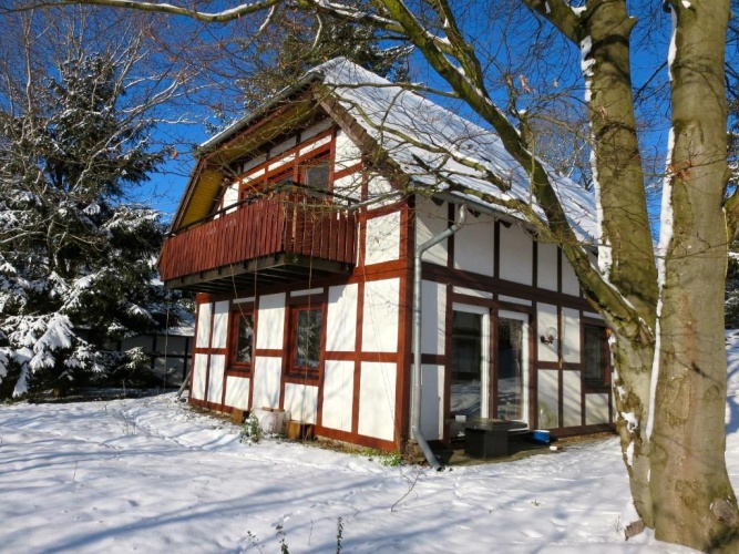 2 Bedrooms Apartment with mountain view