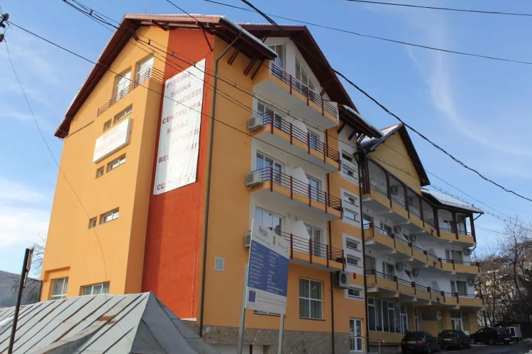 Hotel PresidentOver view