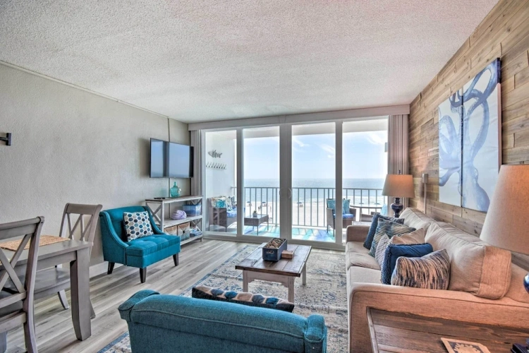 2 Bedrooms Apartment with balcony