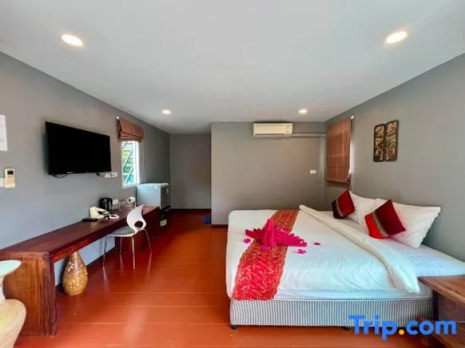 Standard Sextuple room with pool view