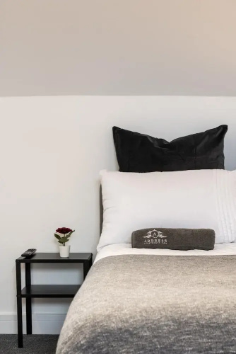 Huge 1-bed Apartment in Kent
