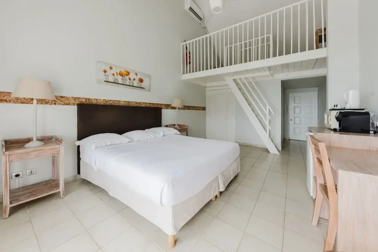 Premium Quadruple room with sea view