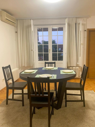 Lord's Apartment