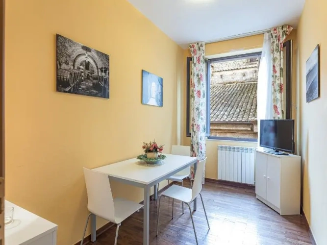 2 Bedrooms Classic Apartment