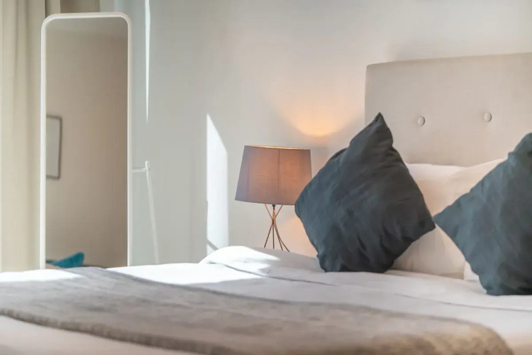Bright and spacious Studio in DIFC