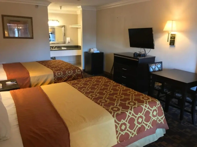 Deluxe Quadruple room