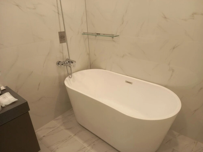 Reina Hotel