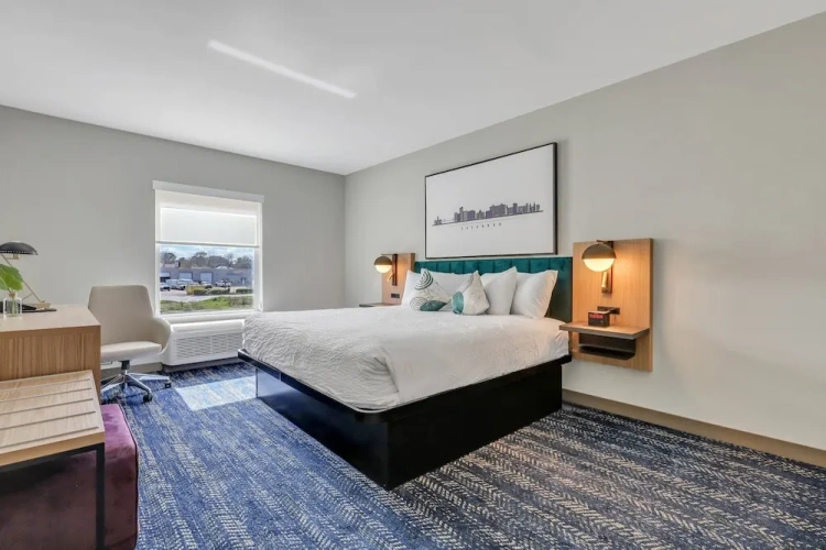 Standard Double Suite