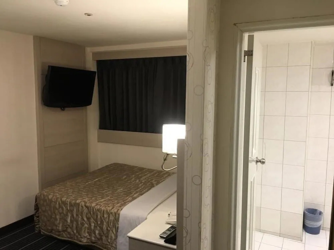 CaRry Hotel