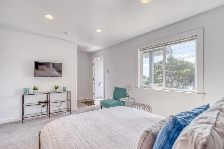 Breakwater Beach House
