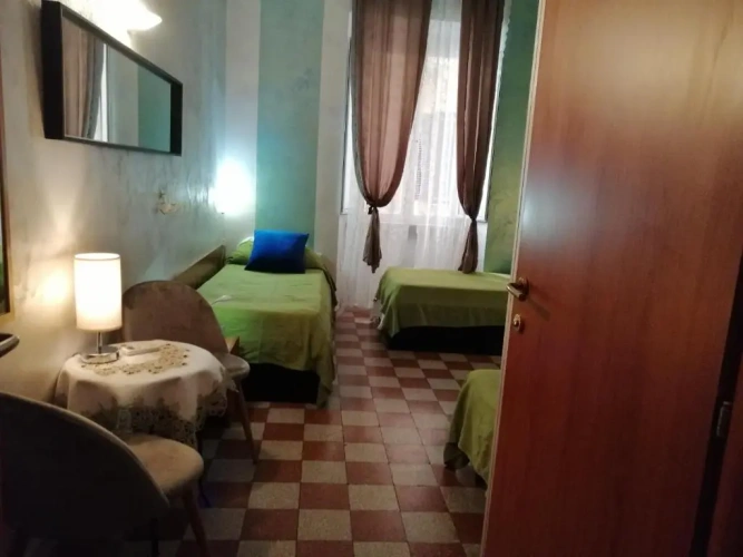 Triple room