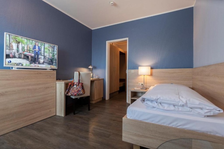 Deluxe Single room