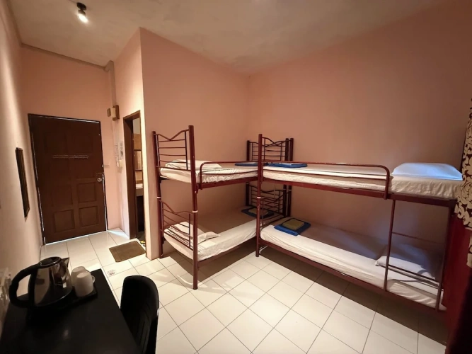 Standard Quadruple room with balcony