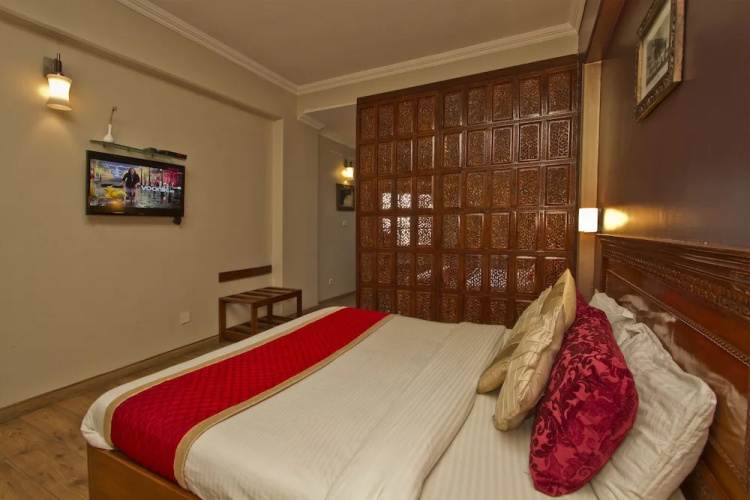 OYO 8599 Wingait Inn