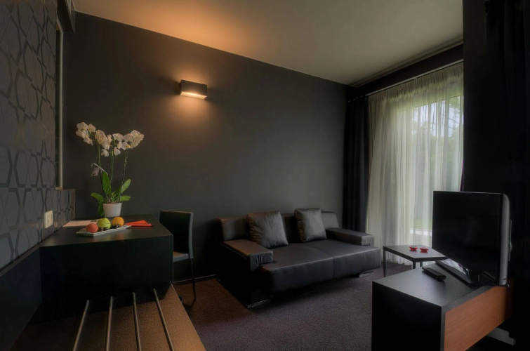 Utopia Hotel