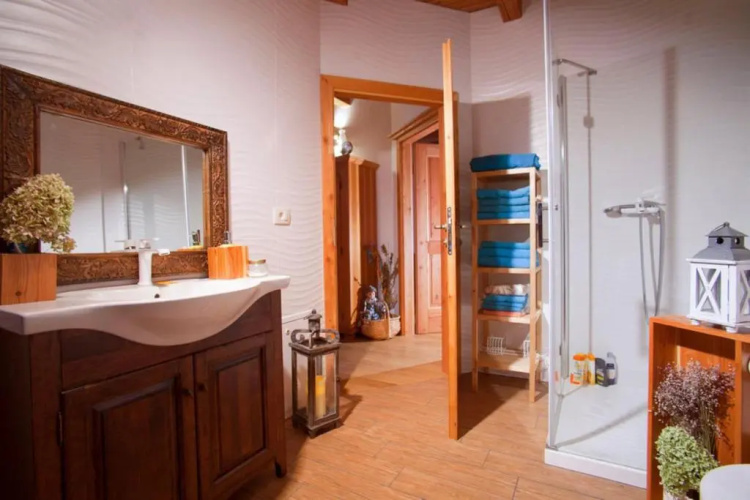 Chalet Podgorje With Pool