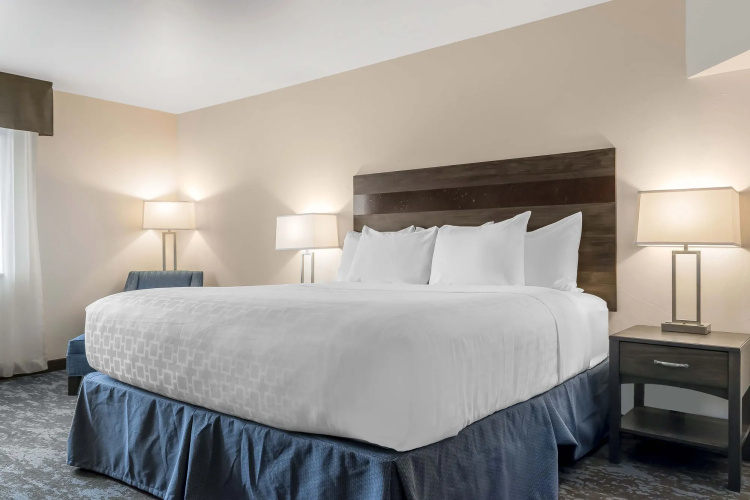 Copper King Hotel & Convention Center