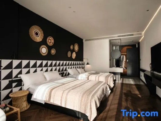 Standard Twin room with balcony and with sea view