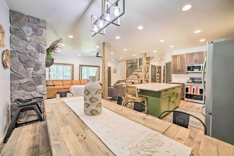 Swiss Cabin In Mack's Inn: Game Room & Fire Pit! - Island Park, ID