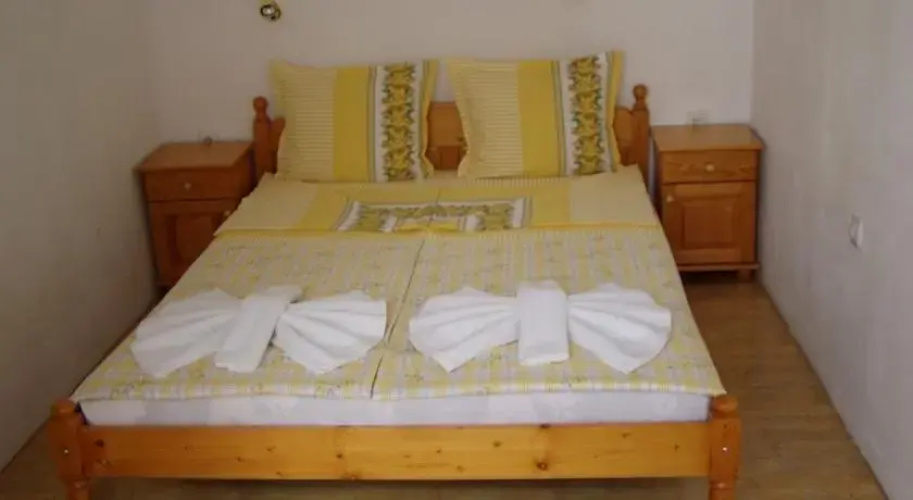 Dion Guest House