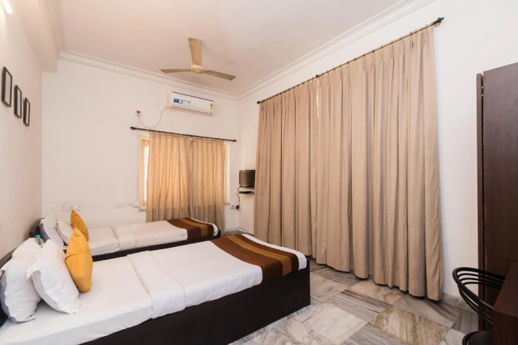 OYO 8362 Guest Accommodation Karunamoyee
