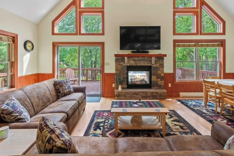 6 Bedrooms Cottage with balcony