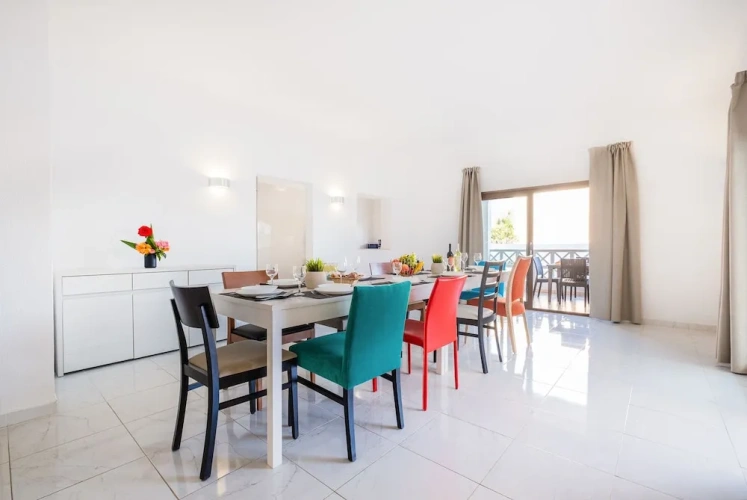 6 Bedrooms Villa with balcony and with pool view