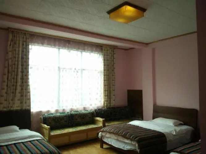 Lhasa Snow Inn