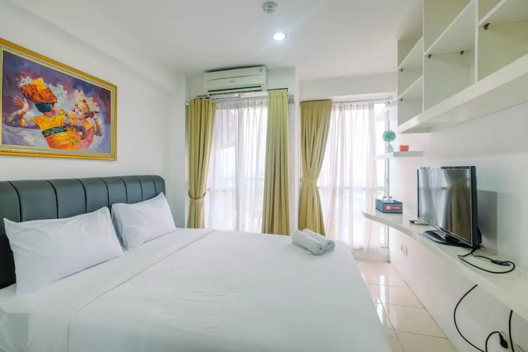 Modern Studio at Tifolia Apartment