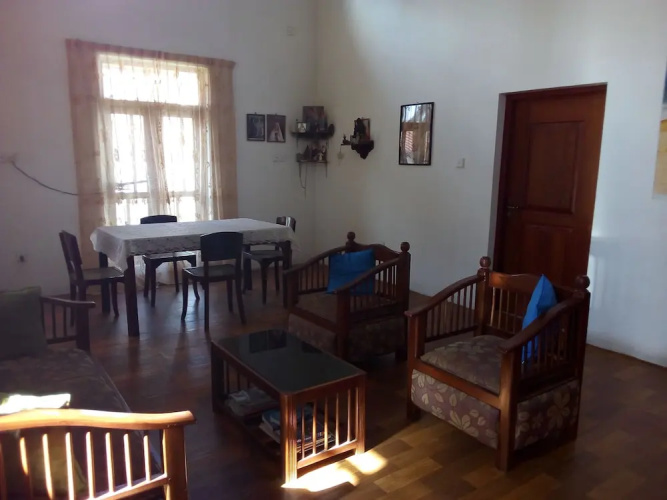 Daisy villa